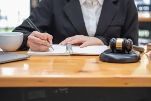 A solicitor writes notes about military medical negligence compensation in civil claims