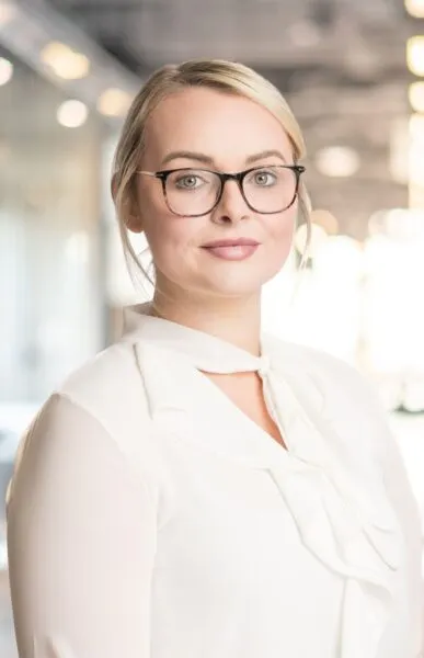 profile picture of bethany wych peers